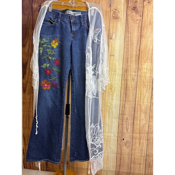 Embroidered Low Rise Flair GAP jeans with White Lace Duster Bundle Size 6 - Picture 2 of 10